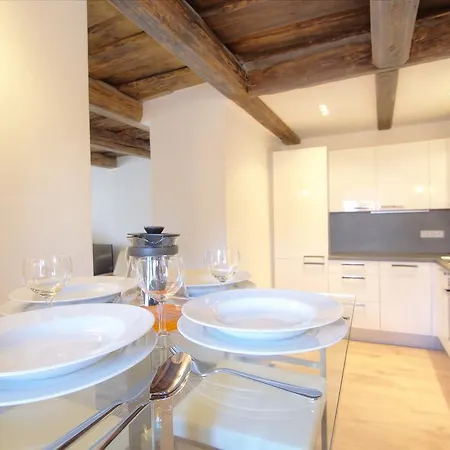 Charles Bridge View Apartment *