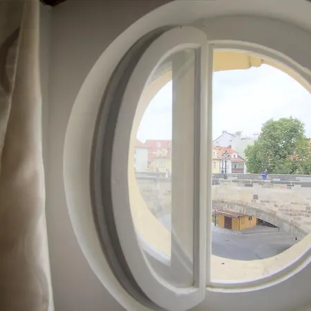 Apartment Charles Bridge View *
